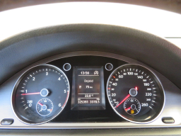 Volkswagen Passat 2011