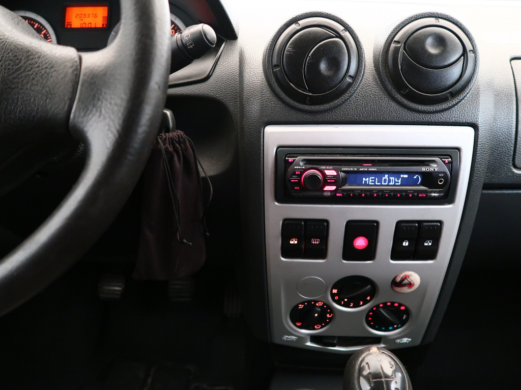 Dacia Logan