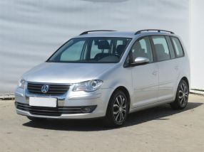 Volkswagen Touran - 2010