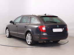 Škoda Superb 2010