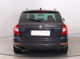 Škoda Superb 2010