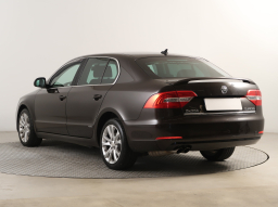 Škoda Superb 2014
