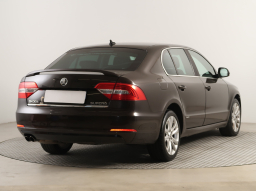 Škoda Superb 2014