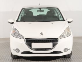 Peugeot 208 - 2015