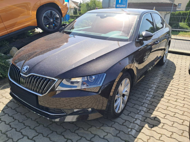 Škoda Superb 2015