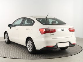 Kia Rio - 2016