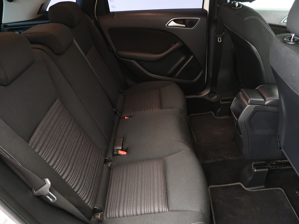 Mercedes-Benz B