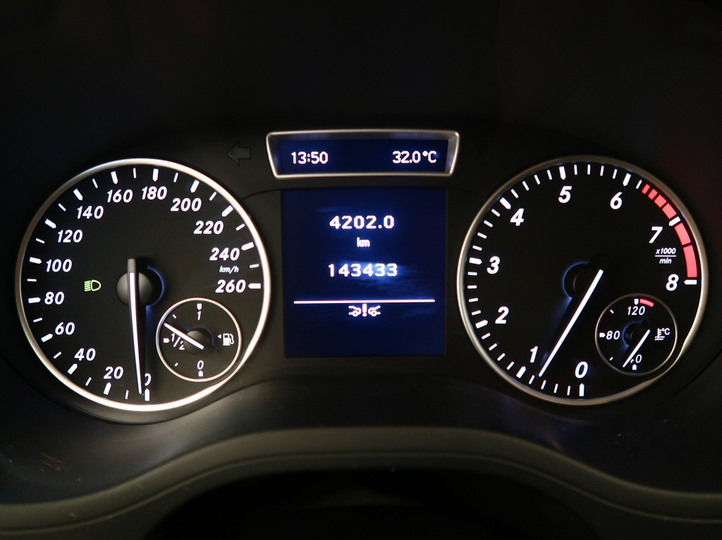 Mercedes-Benz B