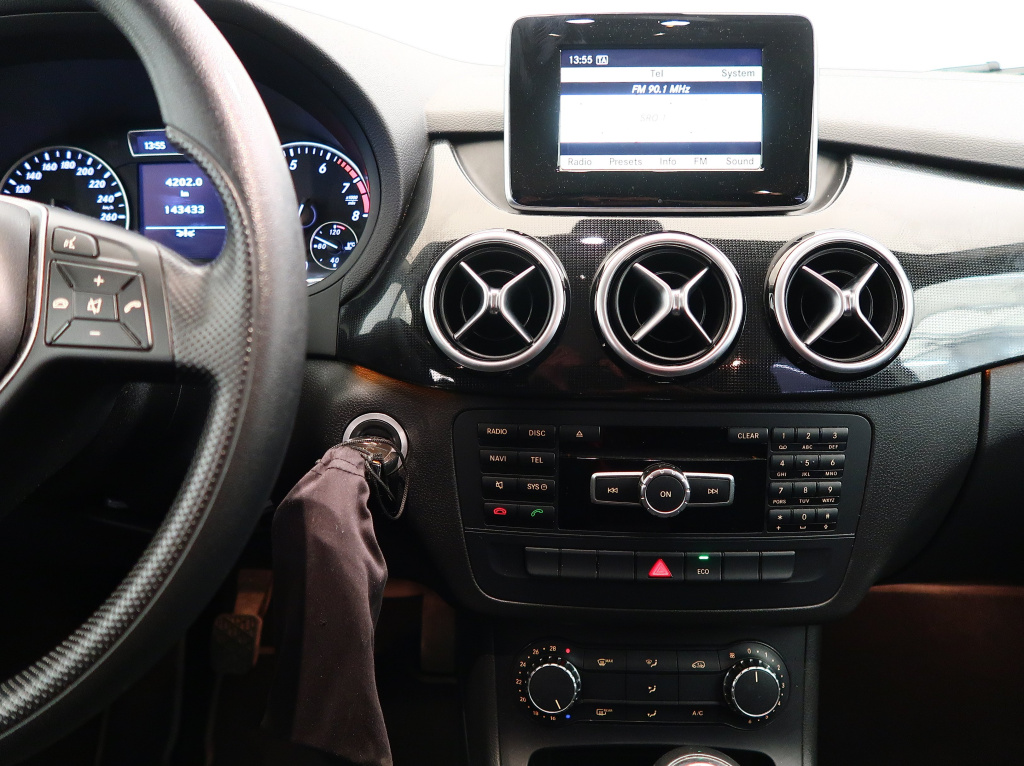 Mercedes-Benz B