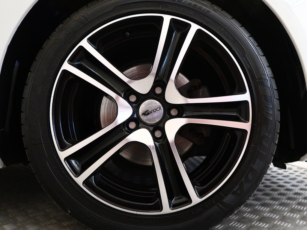 Mercedes-Benz B