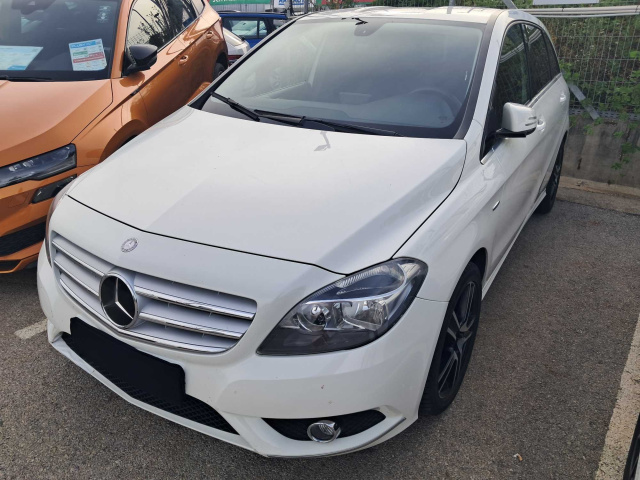 Mercedes-Benz B 2012