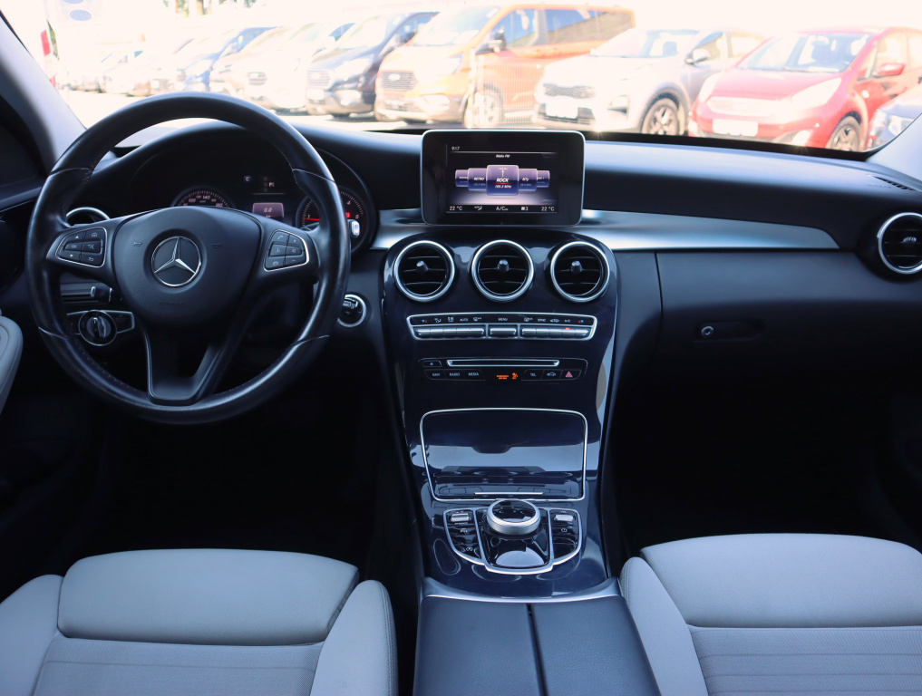 Mercedes-Benz C