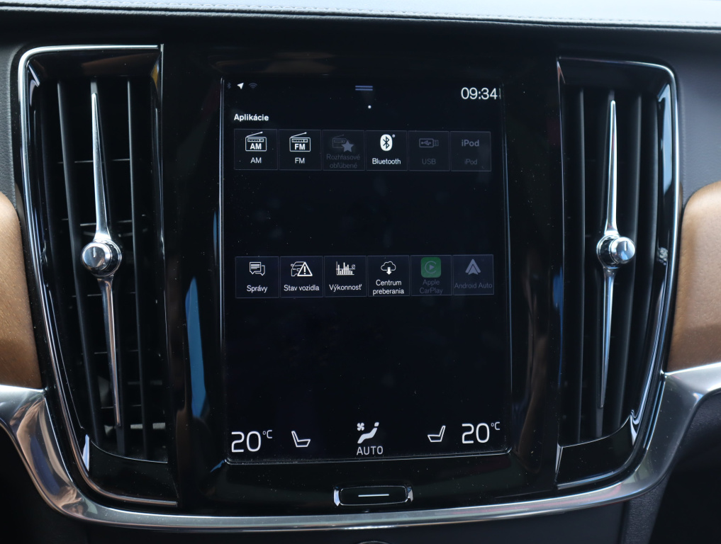 Volvo V90