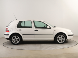 Volkswagen Golf 2003