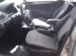 Opel Astra 2010