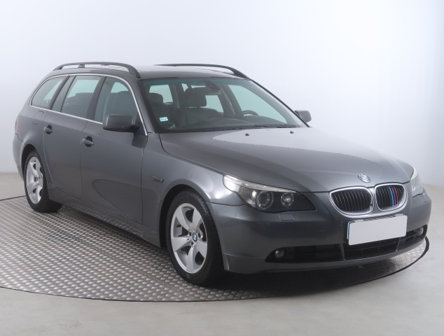 BMW 5 2004