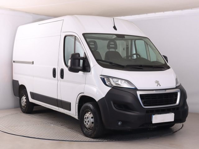 Peugeot Boxer 2021