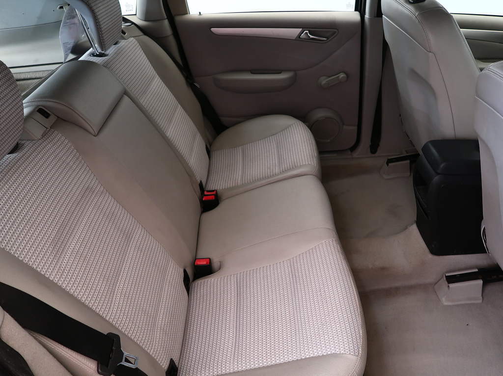 Mercedes-Benz B