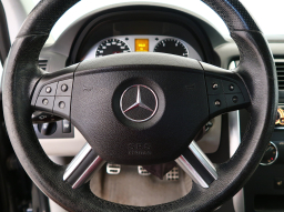 Mercedes-Benz B 2005