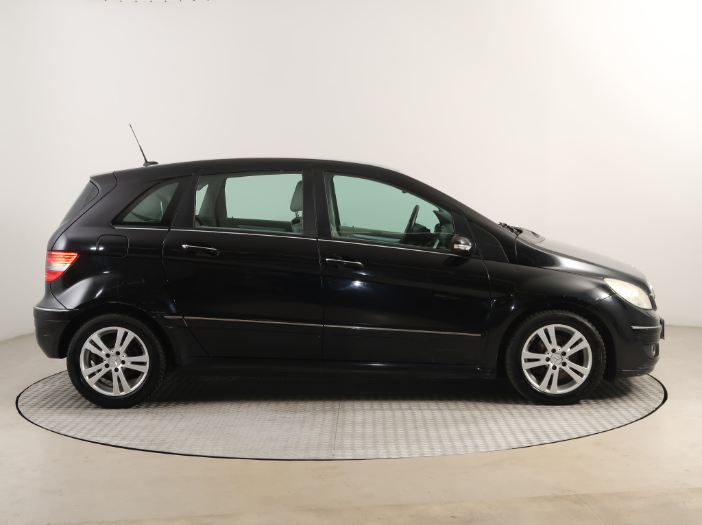 Mercedes-Benz B