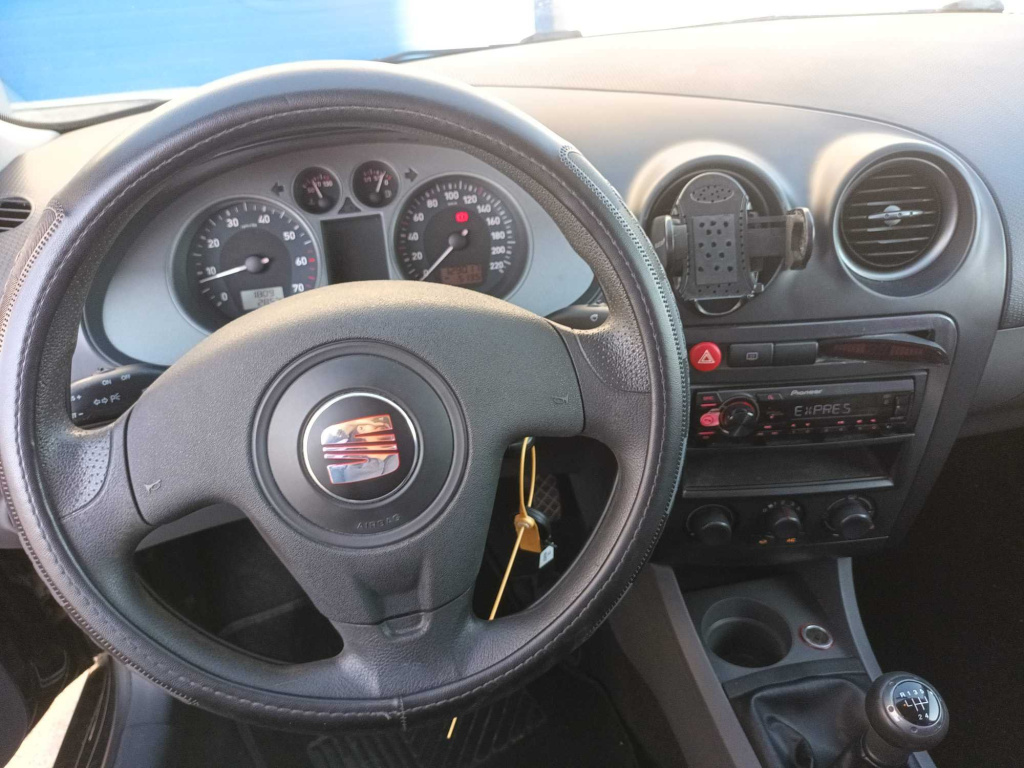 Seat Cordoba