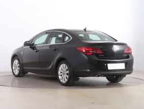 Opel Astra - 2014
