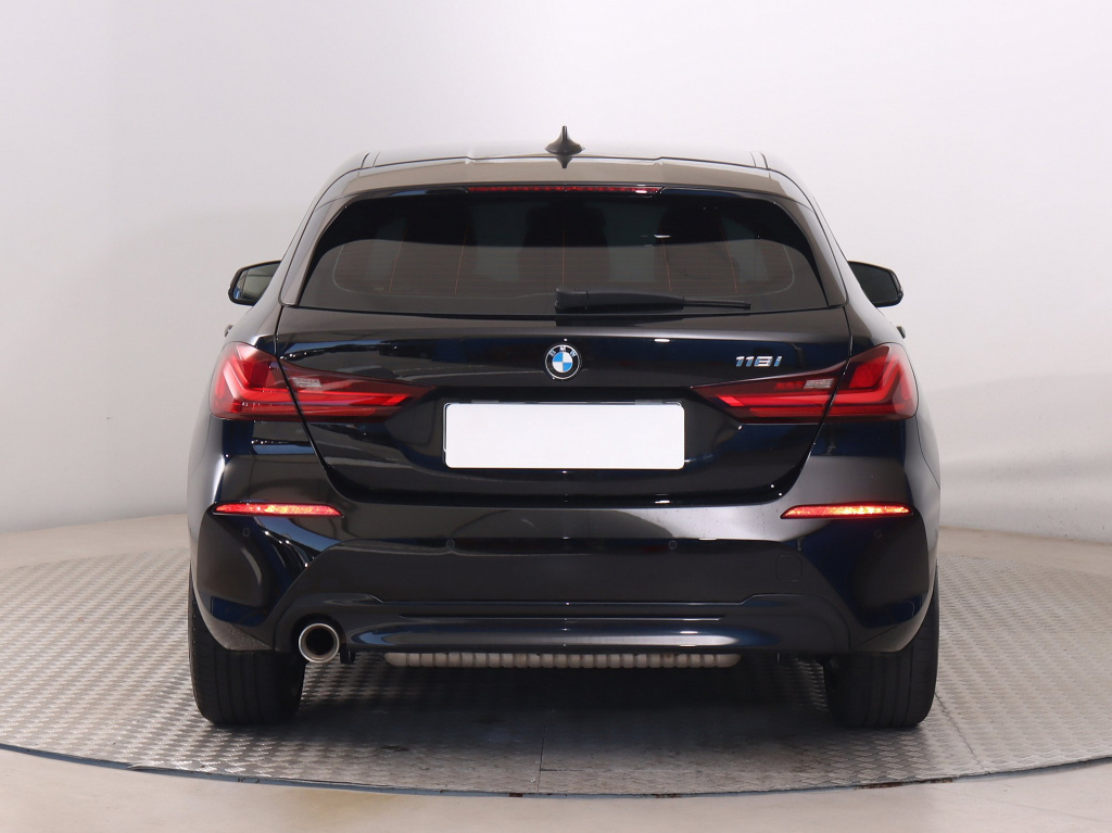 BMW 1