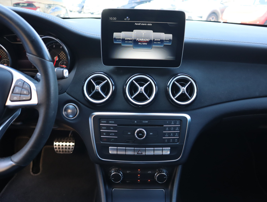 Mercedes-Benz A