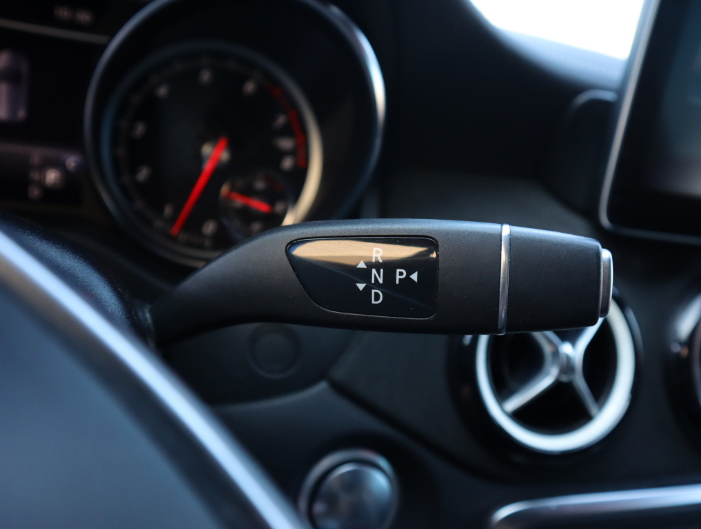 Mercedes-Benz A