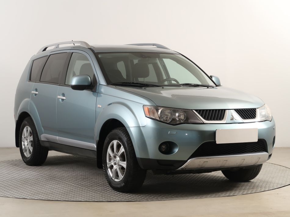 Mitsubishi Outlander - 2009