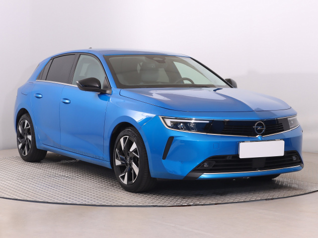 Opel Astra 2022
