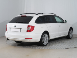 Škoda Superb 2010