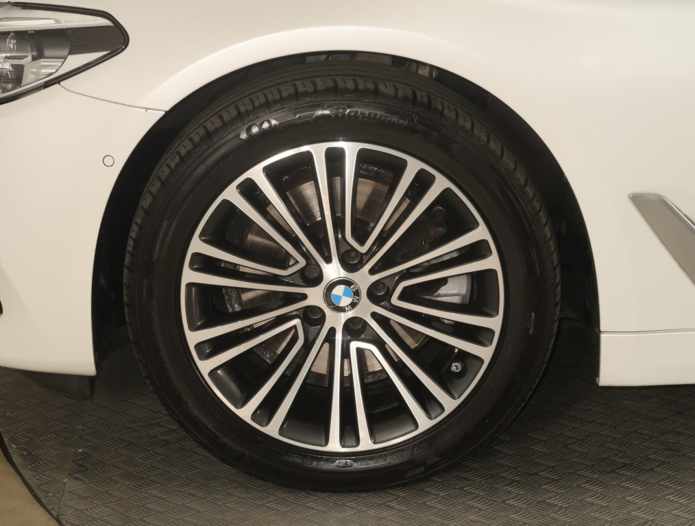 BMW 5