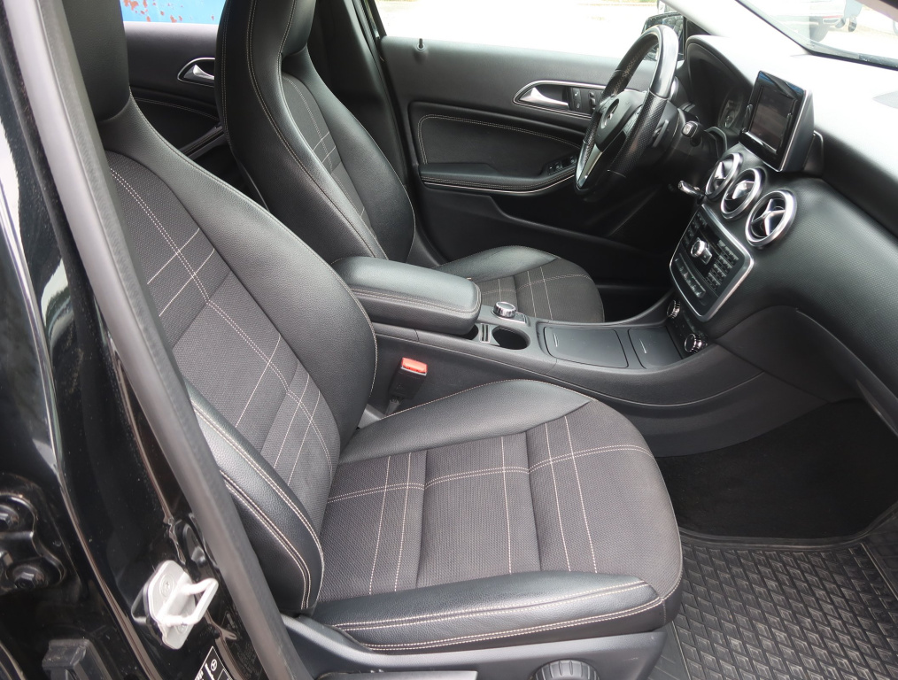 Mercedes-Benz A