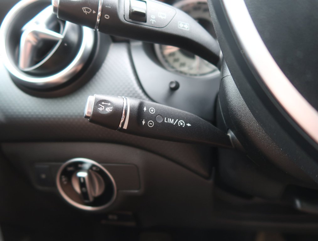 Mercedes-Benz A