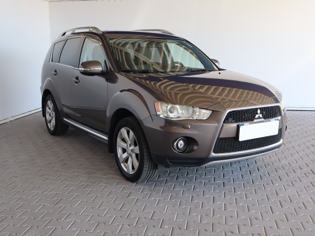 Mitsubishi Outlander 2010