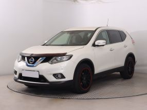 Nissan X-Trail - 2015