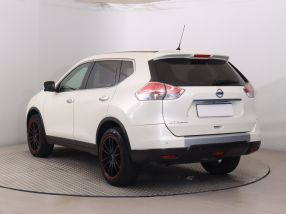 Nissan X-Trail - 2015
