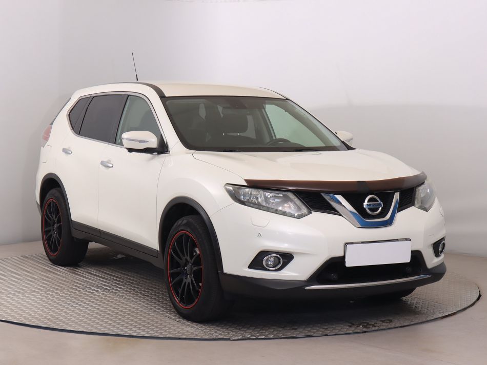 Nissan X-Trail - 2015