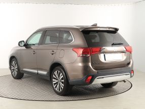 Mitsubishi Outlander - 2019
