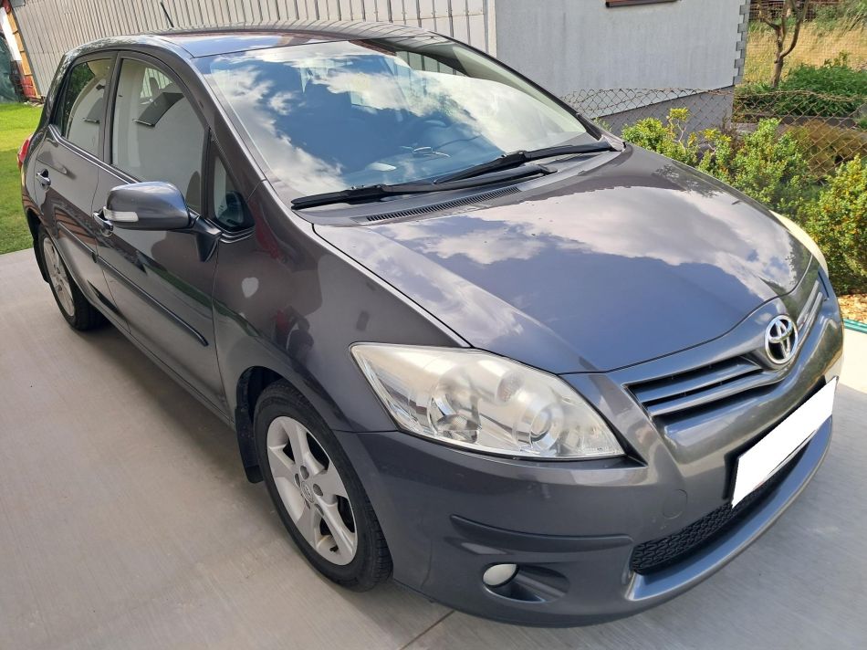 Toyota Auris - 2012