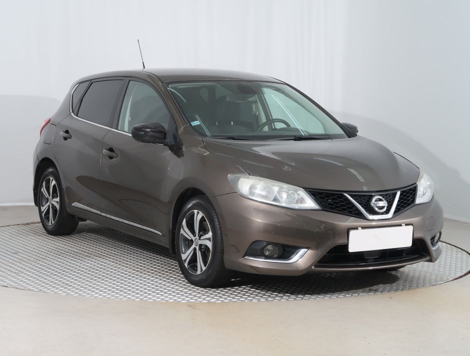Nissan Pulsar - 2015