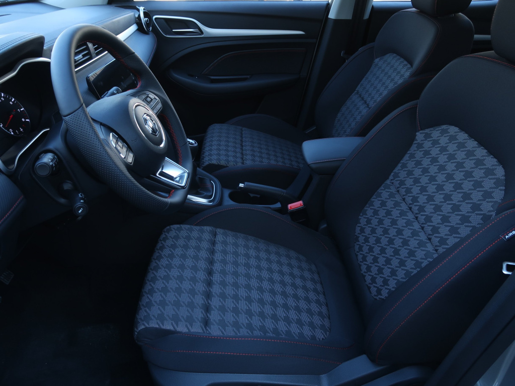MG ZS SUV