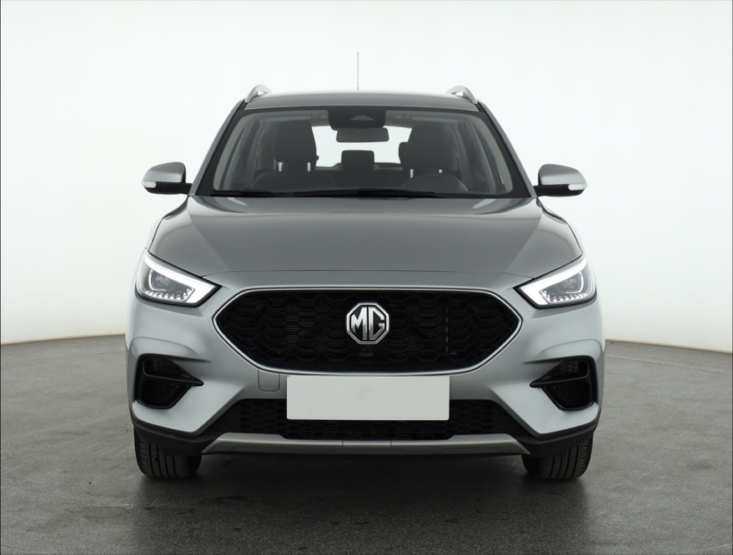 MG ZS SUV, 2024