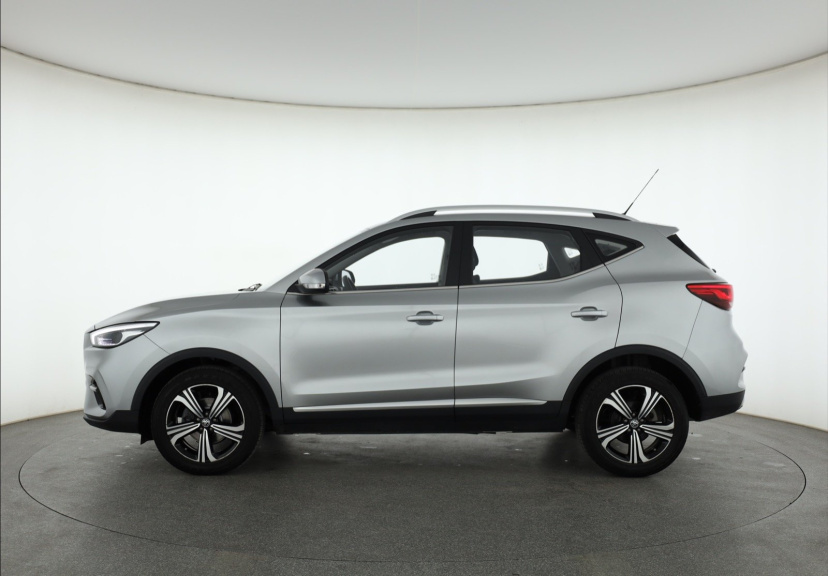 MG ZS SUV, 2024