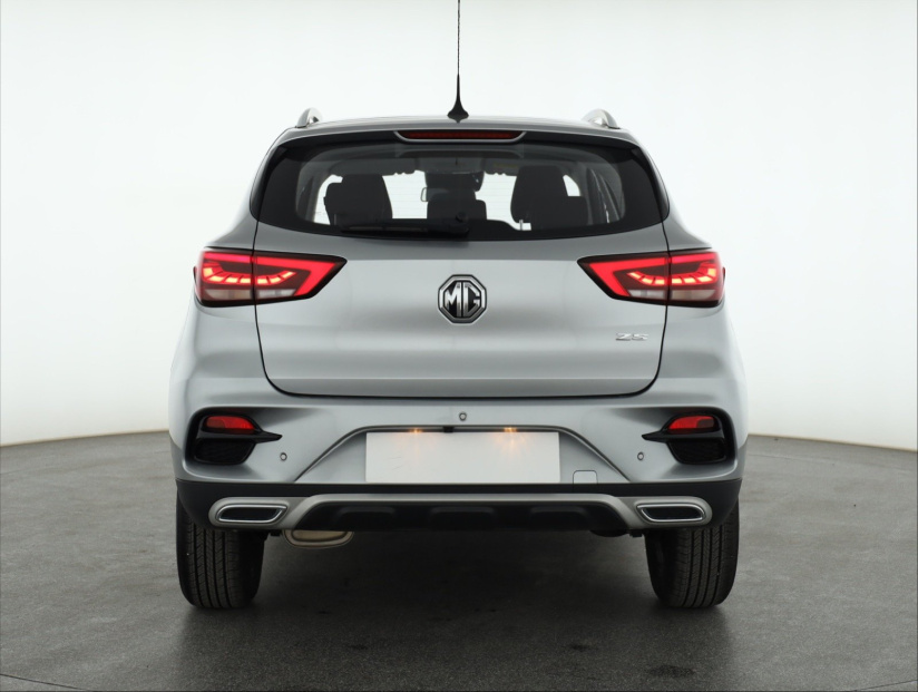 MG ZS SUV, 2024