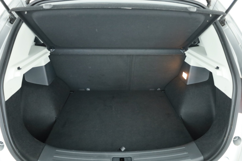 MG ZS SUV, 2024