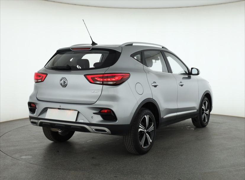 MG ZS SUV, 2024