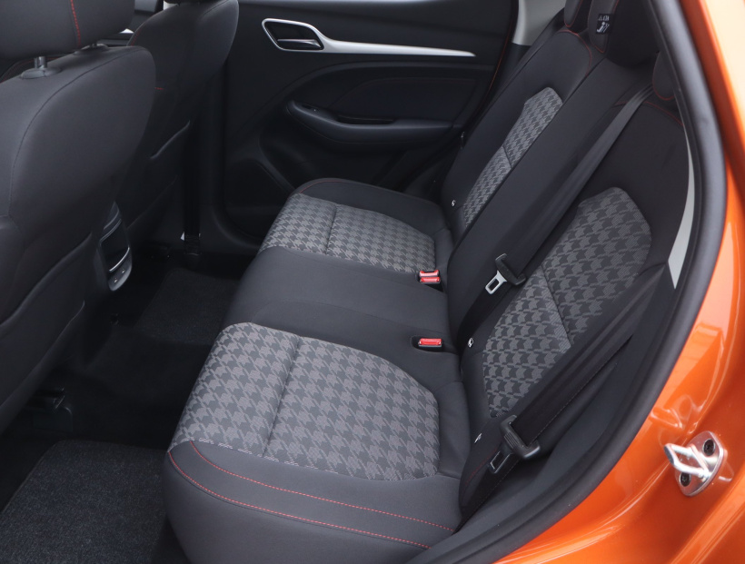 MG ZS SUV, 2025