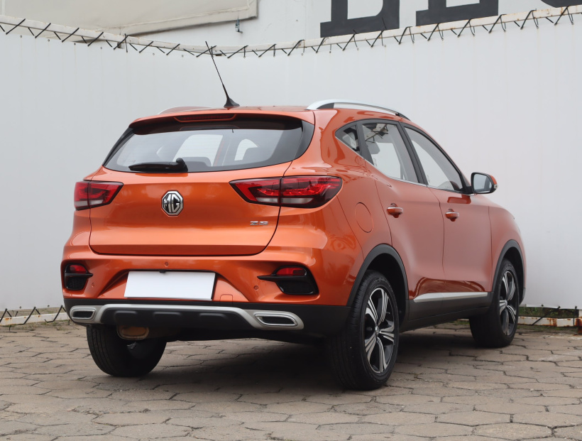 MG ZS SUV, 2025